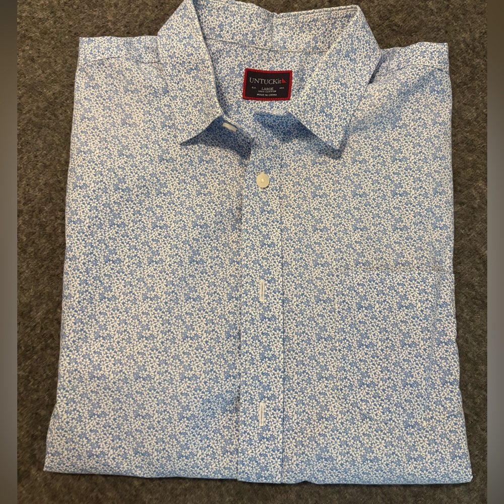 UNTUCKit Light Blue Patterned Men's Shirt